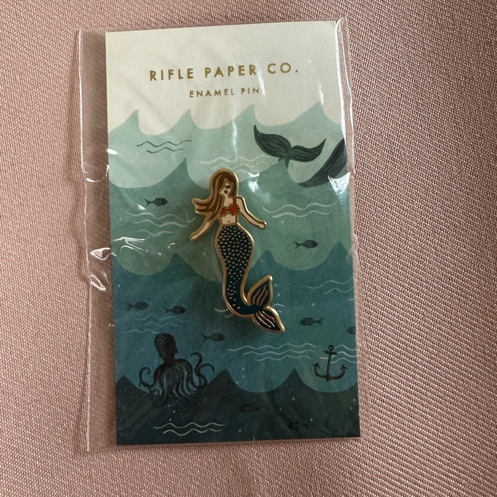 Mermaid Pin - Picture 2 of 4